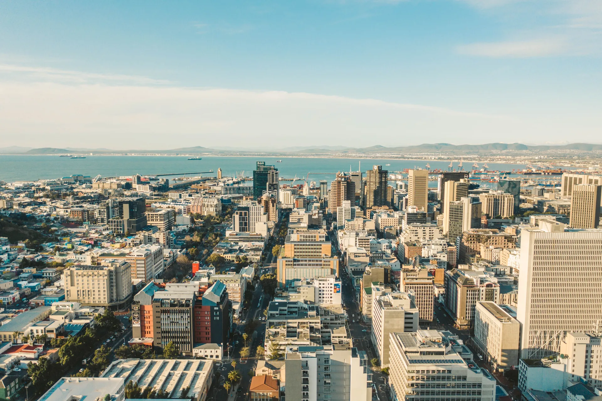 Aerial view of Cape Town city and harbour — Pasha's home port